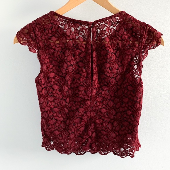 Talula Lace Sleeveless Crop Top - Size XS - Picture 3 of 4
